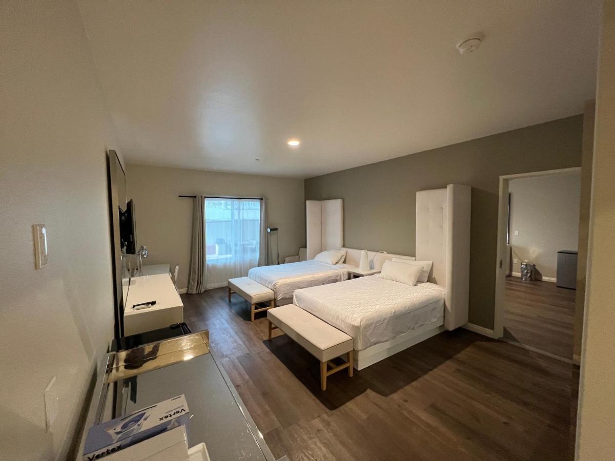 Aspire Inn & Suites Ориндж Екстериор снимка